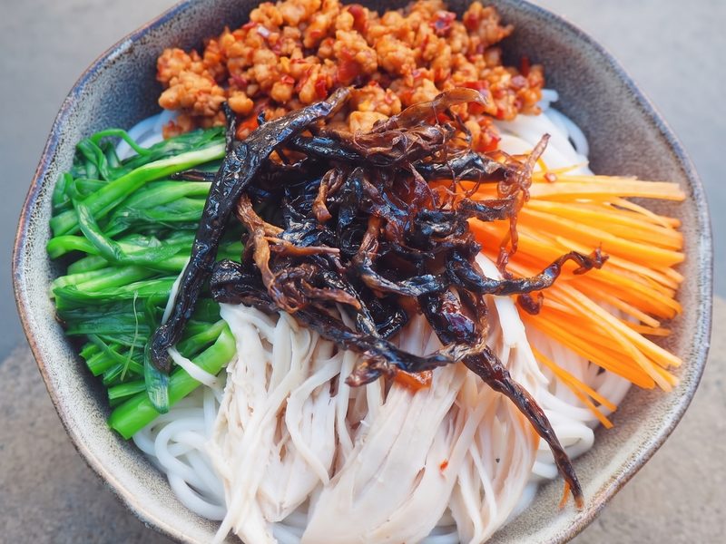 Cold Rice Noodles with Shredded Chicken