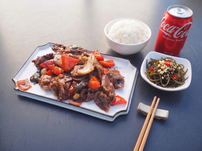 Black Pepper Beef on Rice