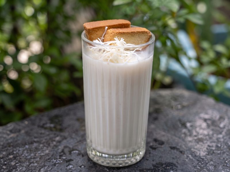 Paoluda (Yunnan Coconut Dessert Drink)